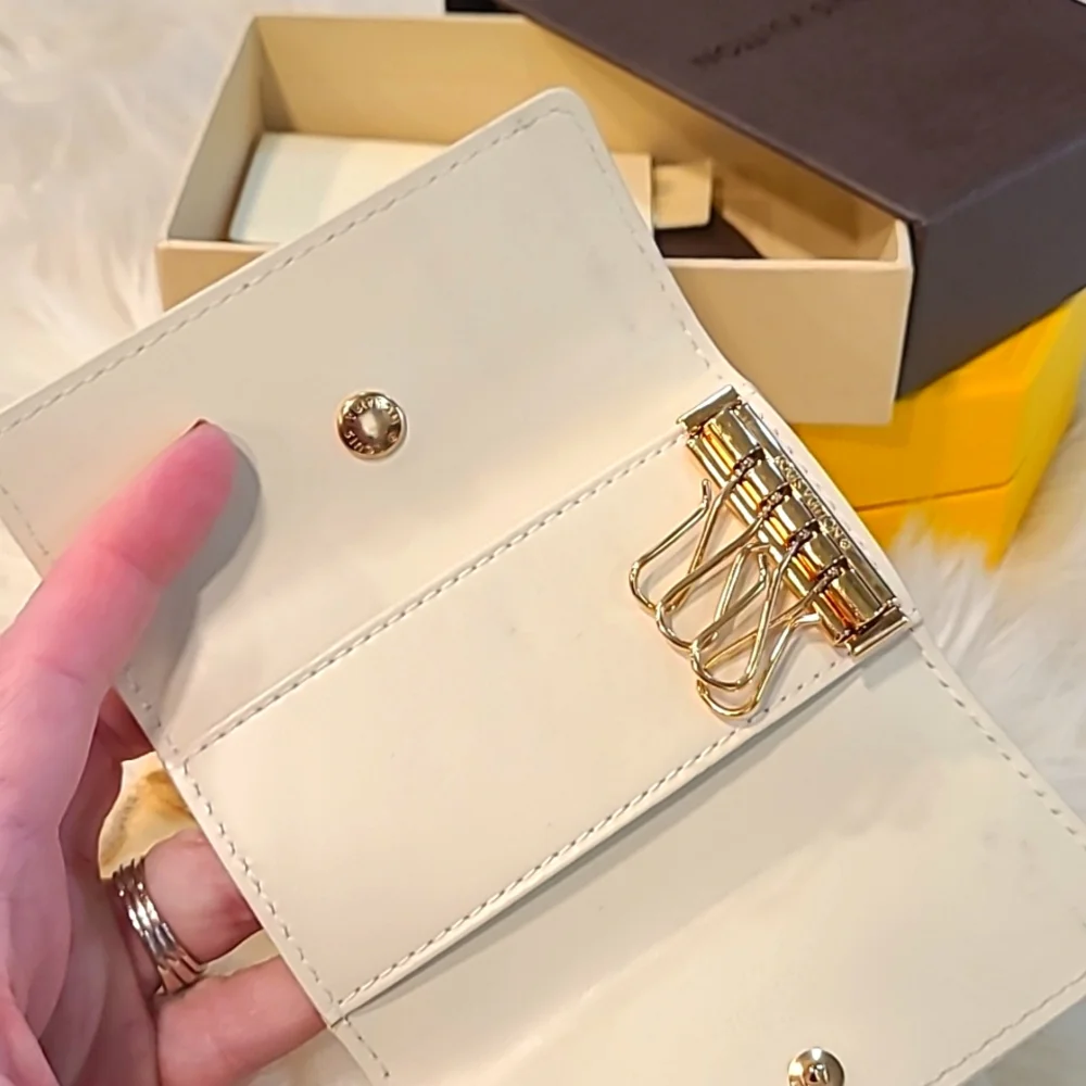 Louis Vuitton Key Holder - Picture 3 of 11